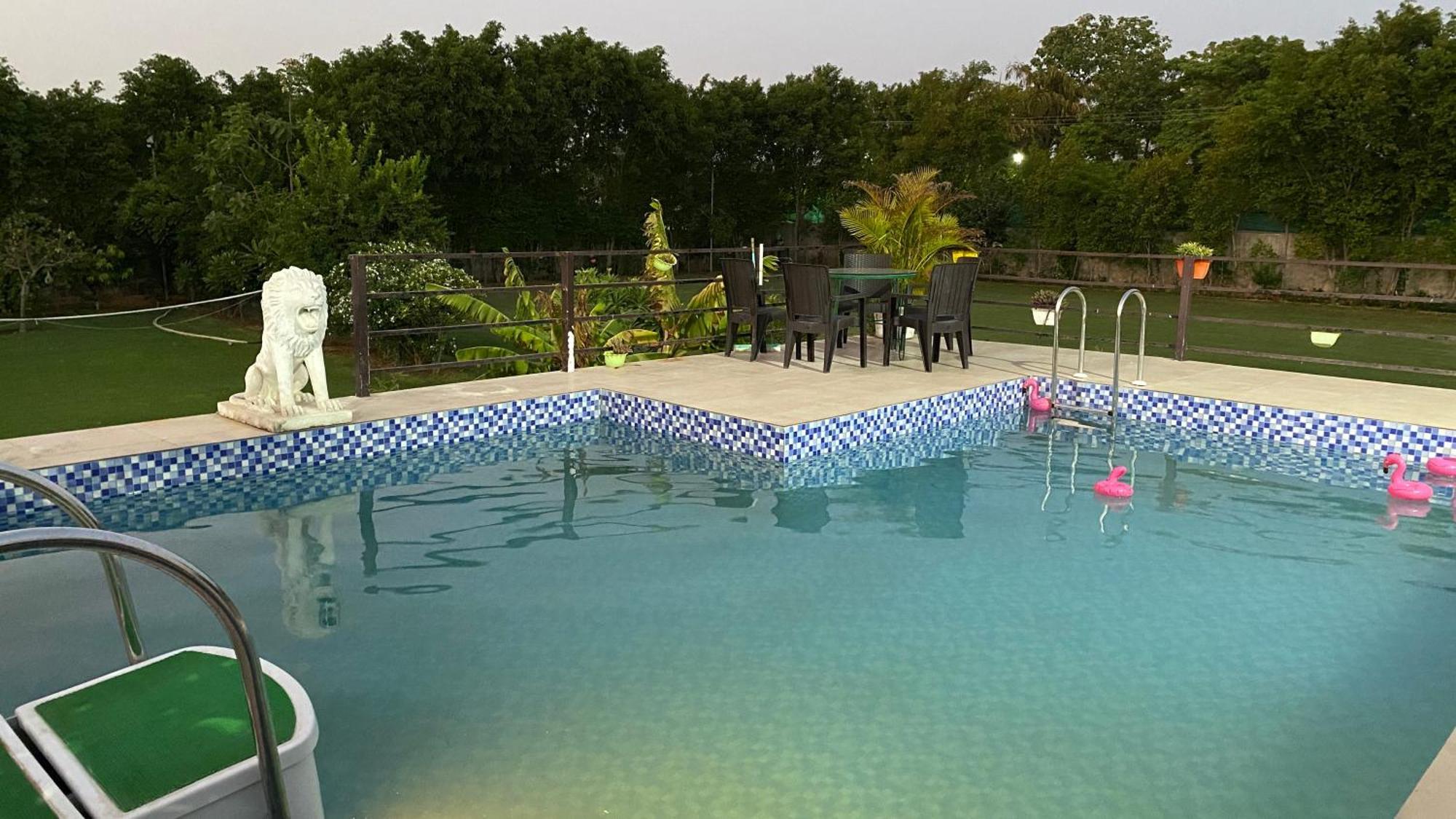 The Singh Farm Cosy Private Pool Farm Villa グルガウン エクステリア 写真